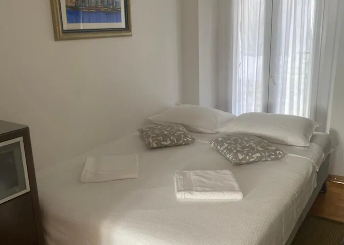 Mist 1 Center سبليت