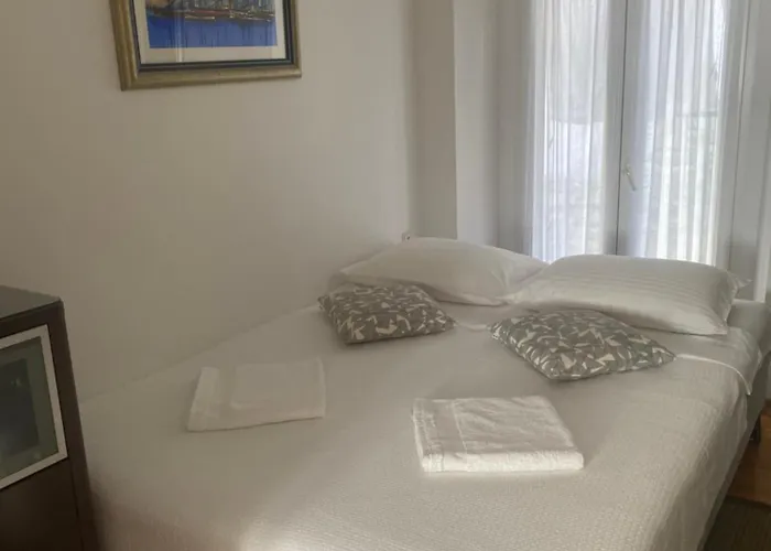 Mist 1 Center سبليت