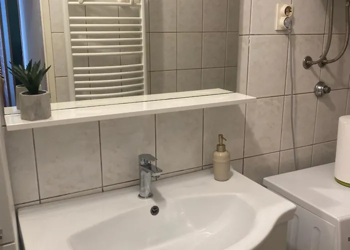 Mist 1 Center سبليت